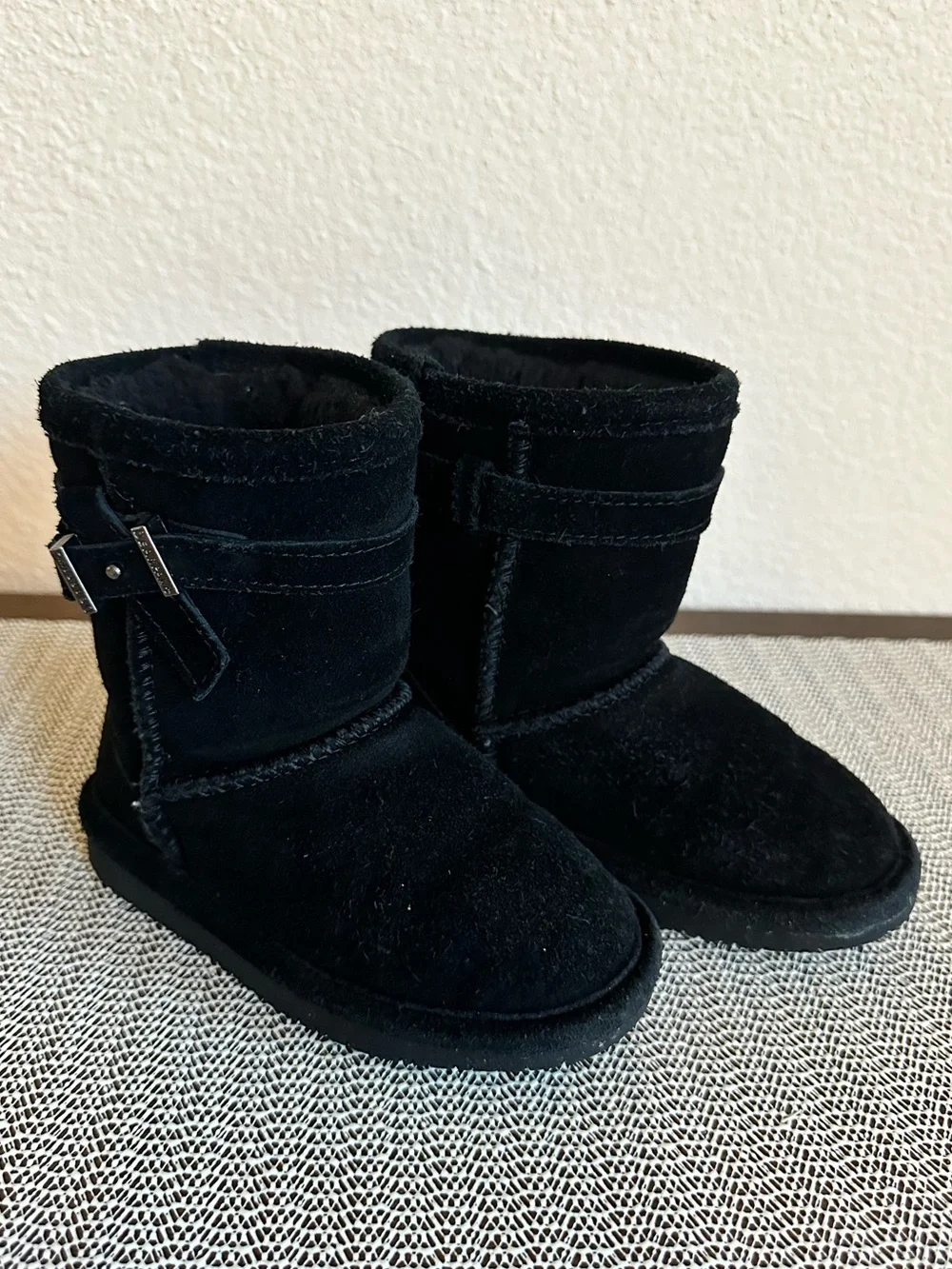 BearPaw Boot Infant/Toddler Shoes Size 8, Color: Black